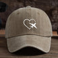 Fashionable unisex baseball cap with fun heart-shaped airplane print