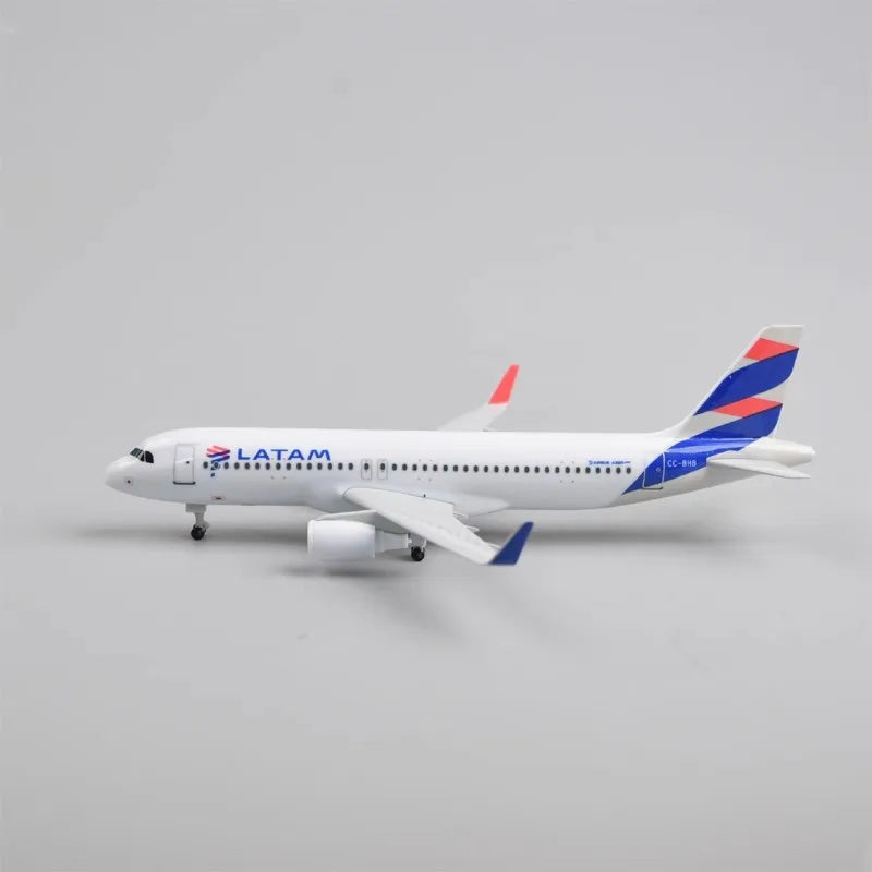A320 Latam Airlines Chile Aircraft 20cm Metal Alloy With Landing Gears